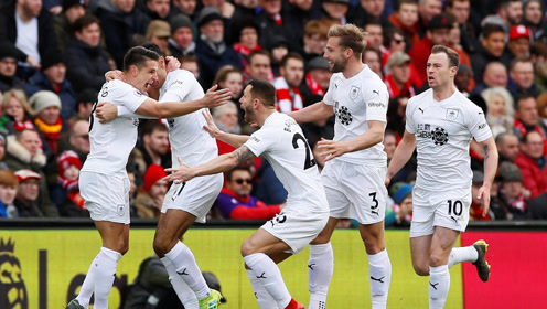 胡荷韬：齐心协力就能战胜一切，下场继续拼