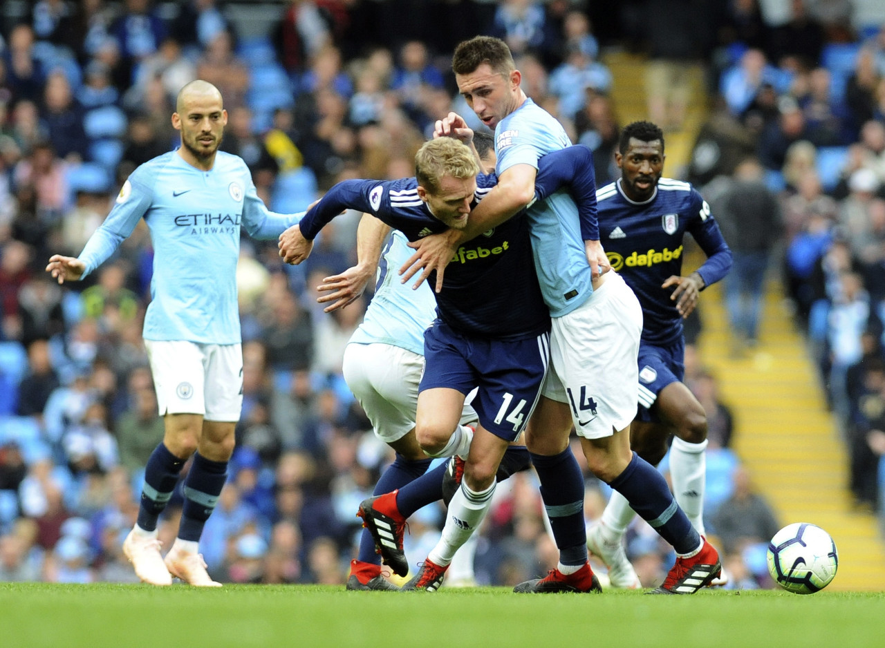 TA：巴萨出售内马尔所挣的钱本可用来改善财务，却被挥霍一空