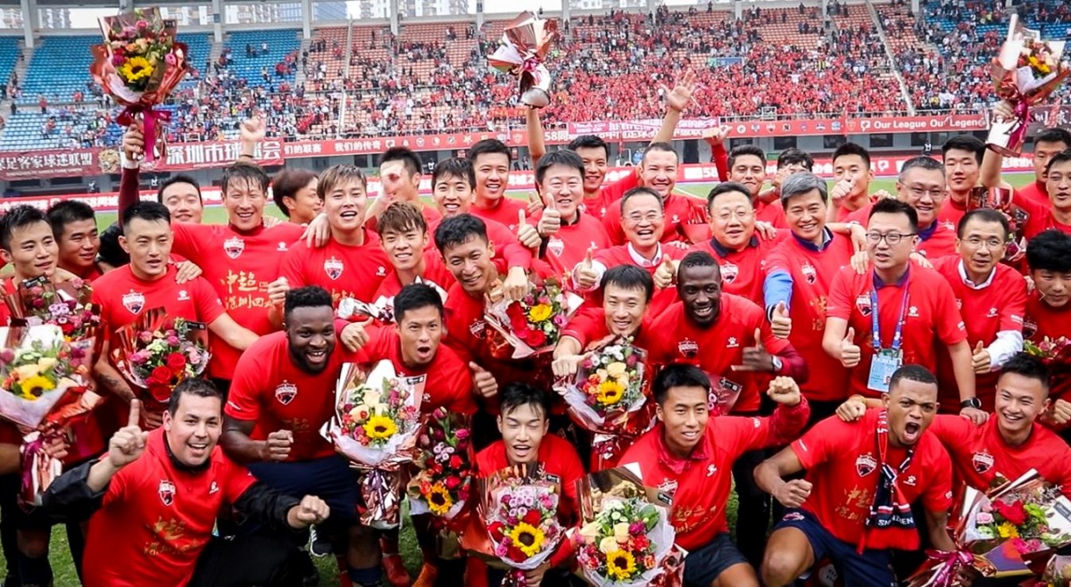 重庆铜梁龙冲超成功，重庆足球时隔4个赛季重返中超联赛