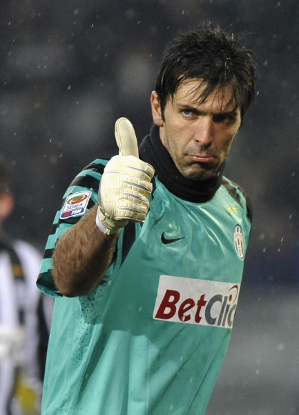 东体：省超想持续火爆应提高技战术、制度联赛化、培养年轻人