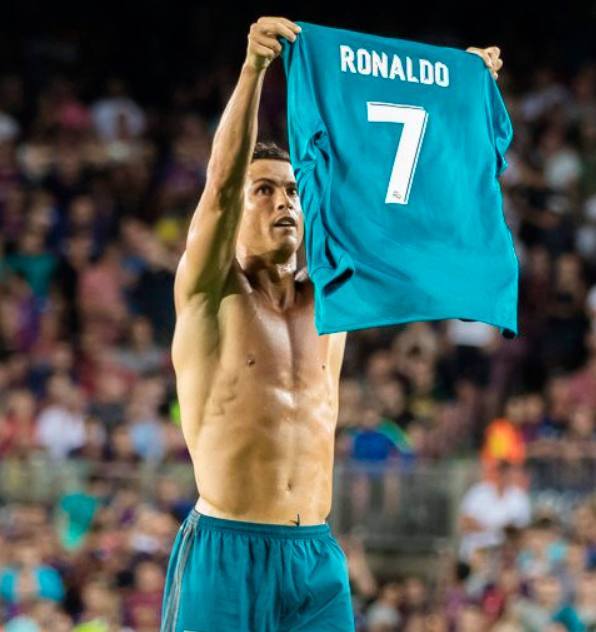 阿莱尼亚：当时我在巴萨没有位置，库库雷利亚也是一样